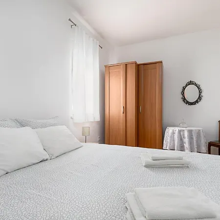Sofia - With Wi-fi & Parking Place Apartamento