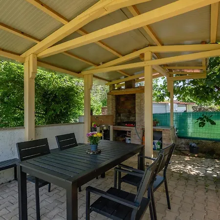 Sofia - With Wi-fi & Parking Place Apartamento Poreč